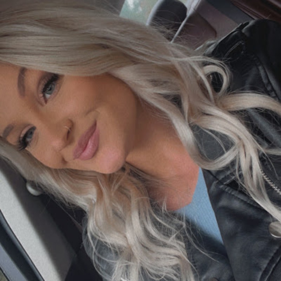 Meet your Posher, Charlotte - Picture 1 of 1